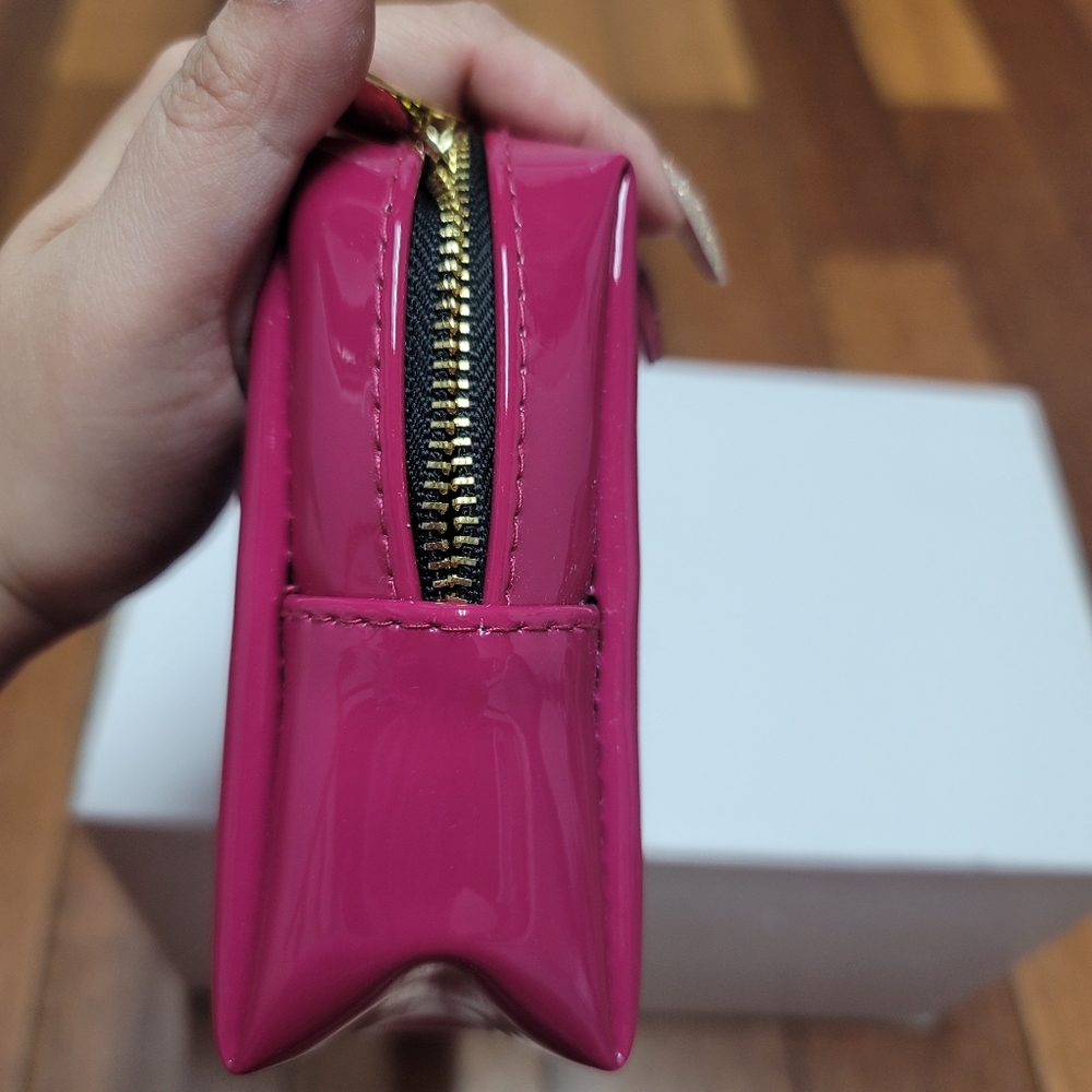 HOST PICK YSL Beaute Pouch - Picture 4 of 13
